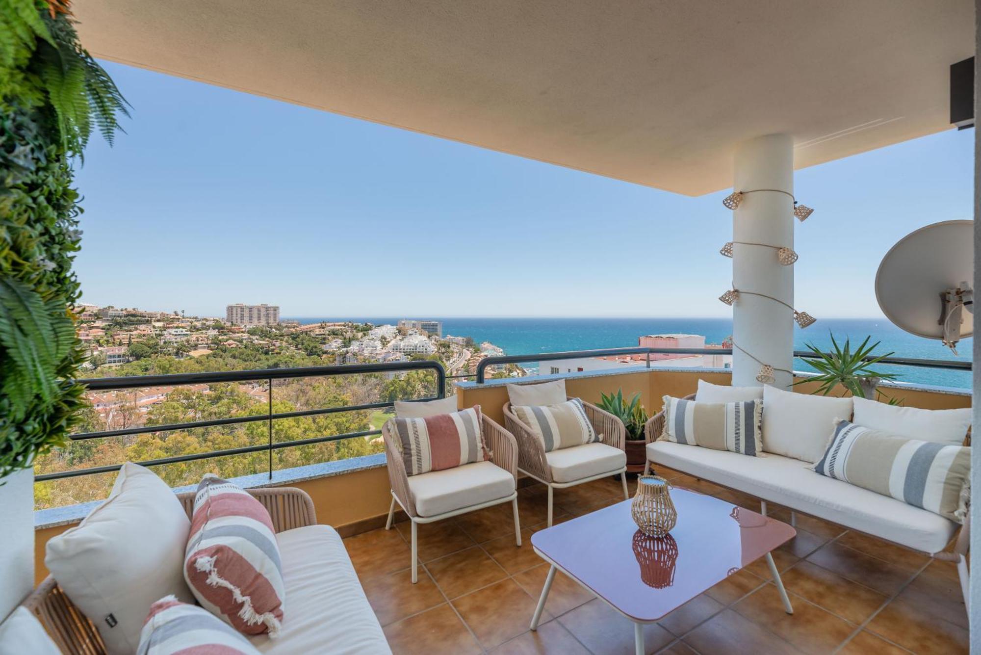 Appartement Luxury 4Bdr Penthouse With Sea Views à Benalmádena Extérieur photo