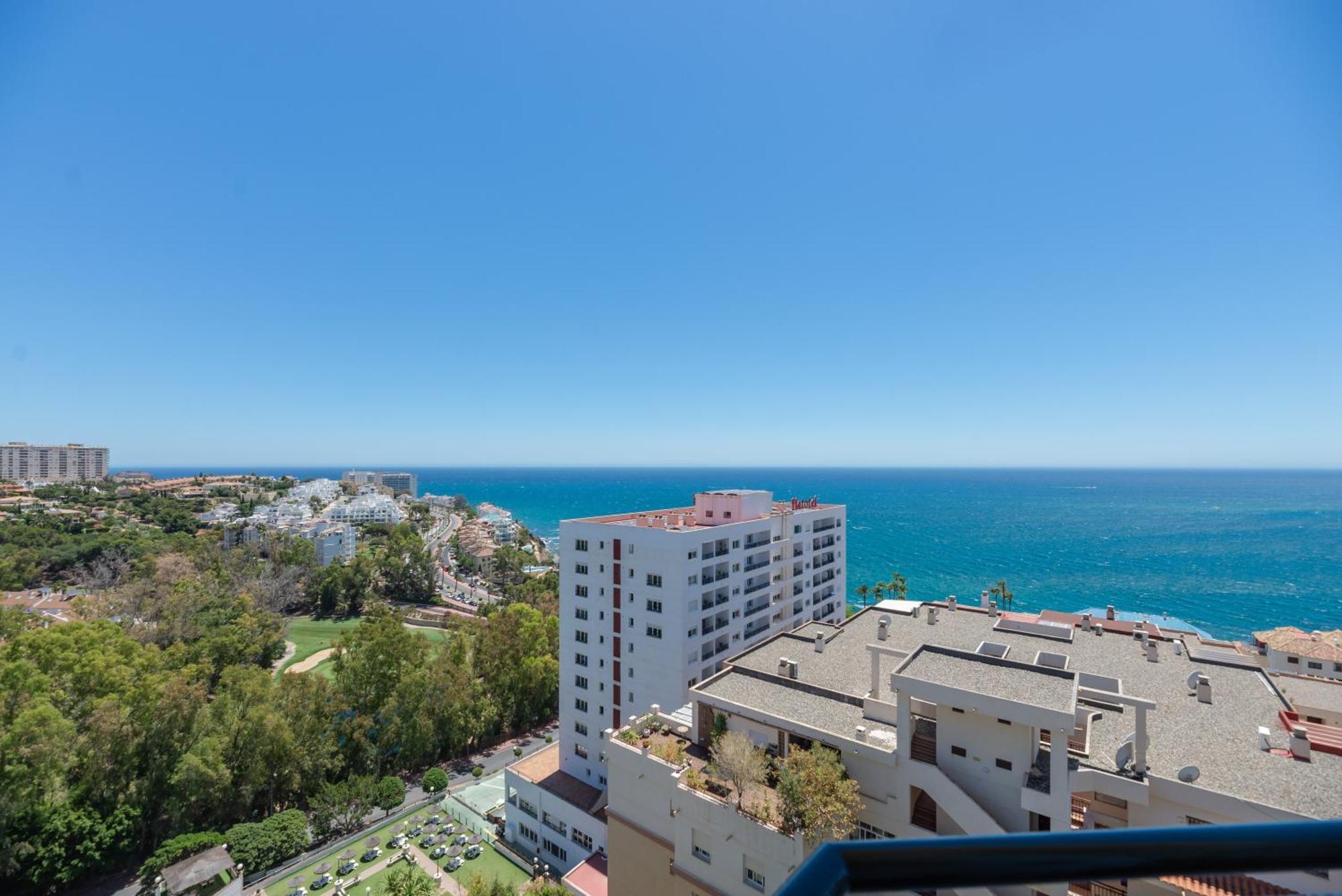 Appartement Luxury 4Bdr Penthouse With Sea Views à Benalmádena Extérieur photo
